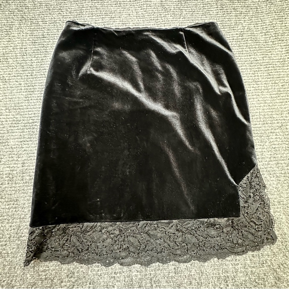 VTG Laundry Black Velvet Pencil Skirt Women’s 10 Lace Bead Trim Slip Made in USA